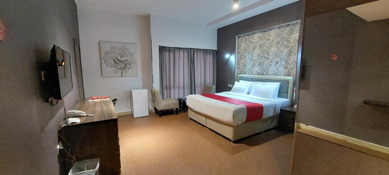 Eman House Aparthotel Salalah Bagian luar foto